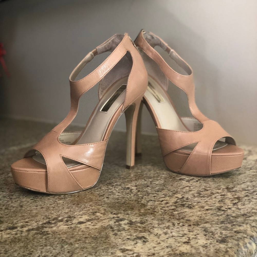 Super cute and flirty shoes.